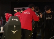 开云体育-DK轻取V5，Uzi团战一打五八强赛3:2（柏林）