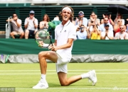 开云体育入口-温网逆转ATP总决赛，西西帕斯高光表现