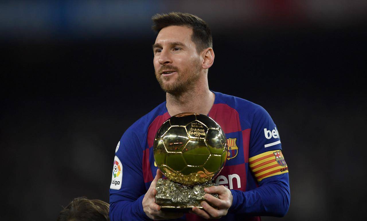 梅西率队主场大胜巴拉多利德，巴萨稳居积分榜首位