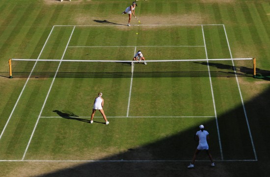 圣埃蒂安逼平里昂,场面一度陷入胶着的简单介绍 圣埃蒂安逼平里昂,场面一度陷入胶着的简单介绍