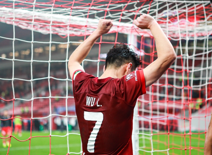 国安客场险胜,成功反超上海队登顶 国安客场险胜,成功反超上海队登顶