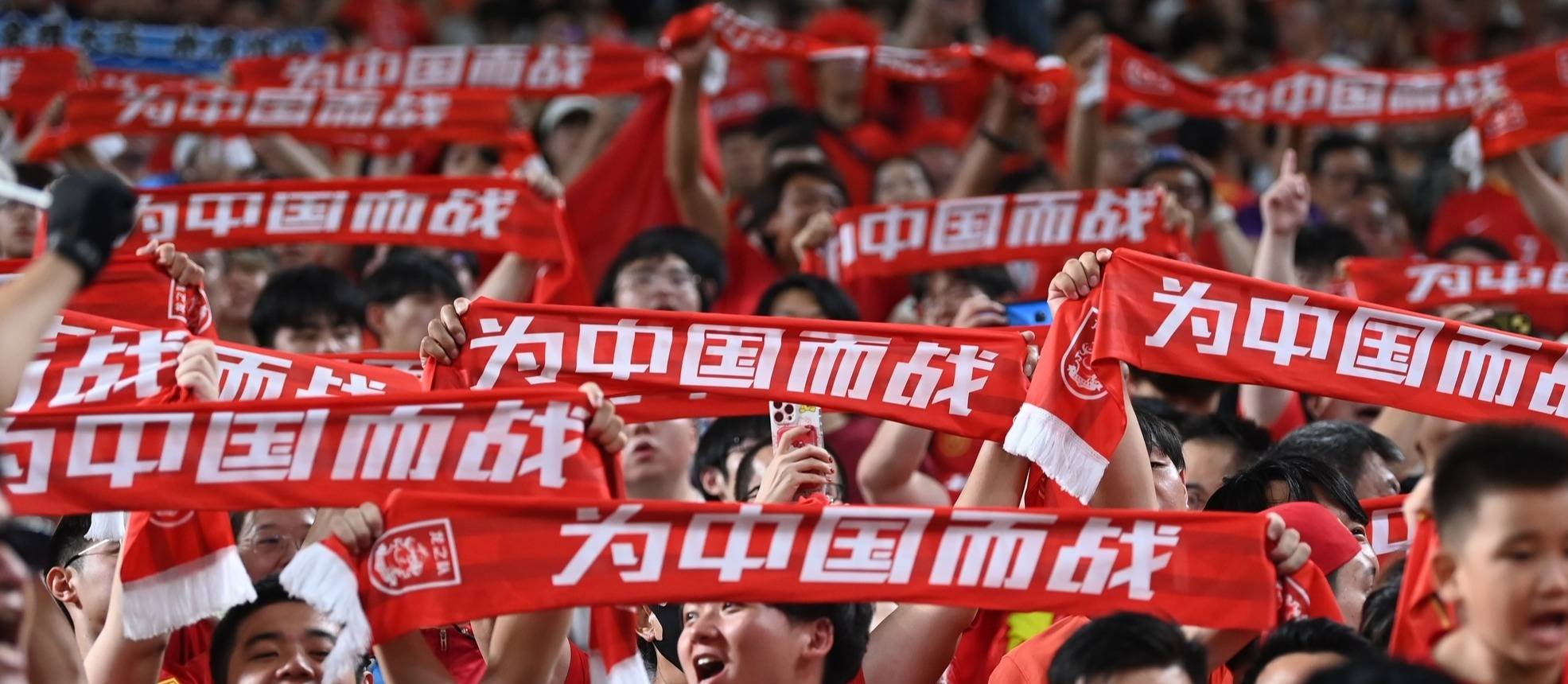 红遍全球!足球顶级赛事备战进行时 红遍全球!足球顶级赛事备战进行时