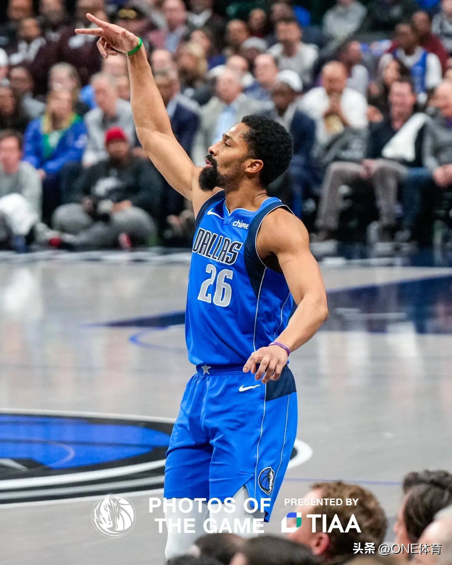 关于小牛将在主场对阵魔术，实力较量将成为焦点的信息