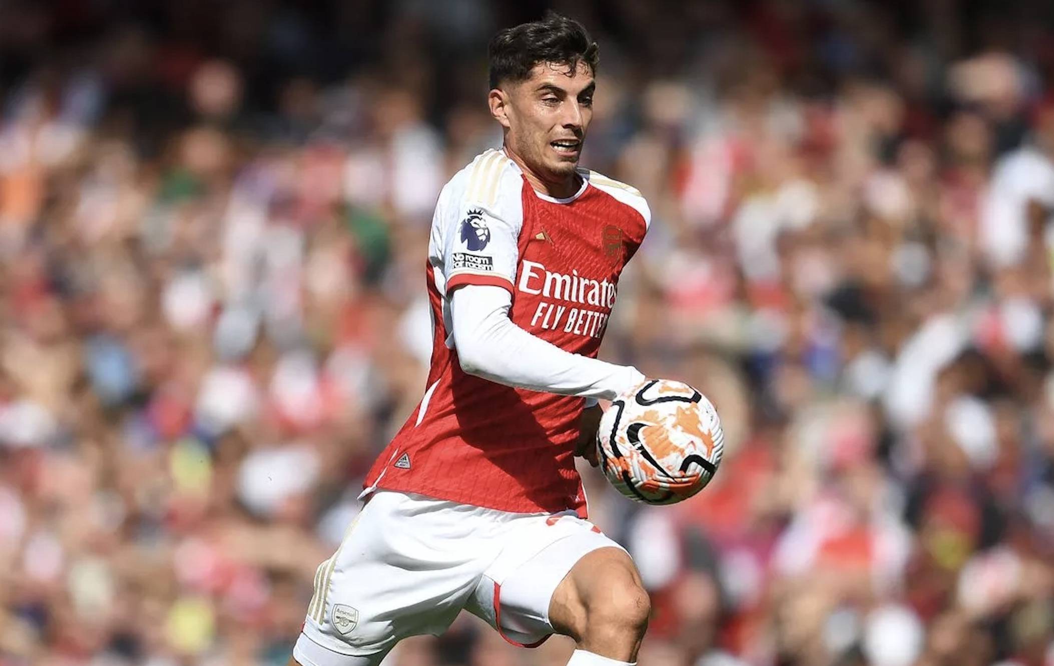 关于阿森纳逆袭成功，取得惊人胜利登顶积分榜的信息