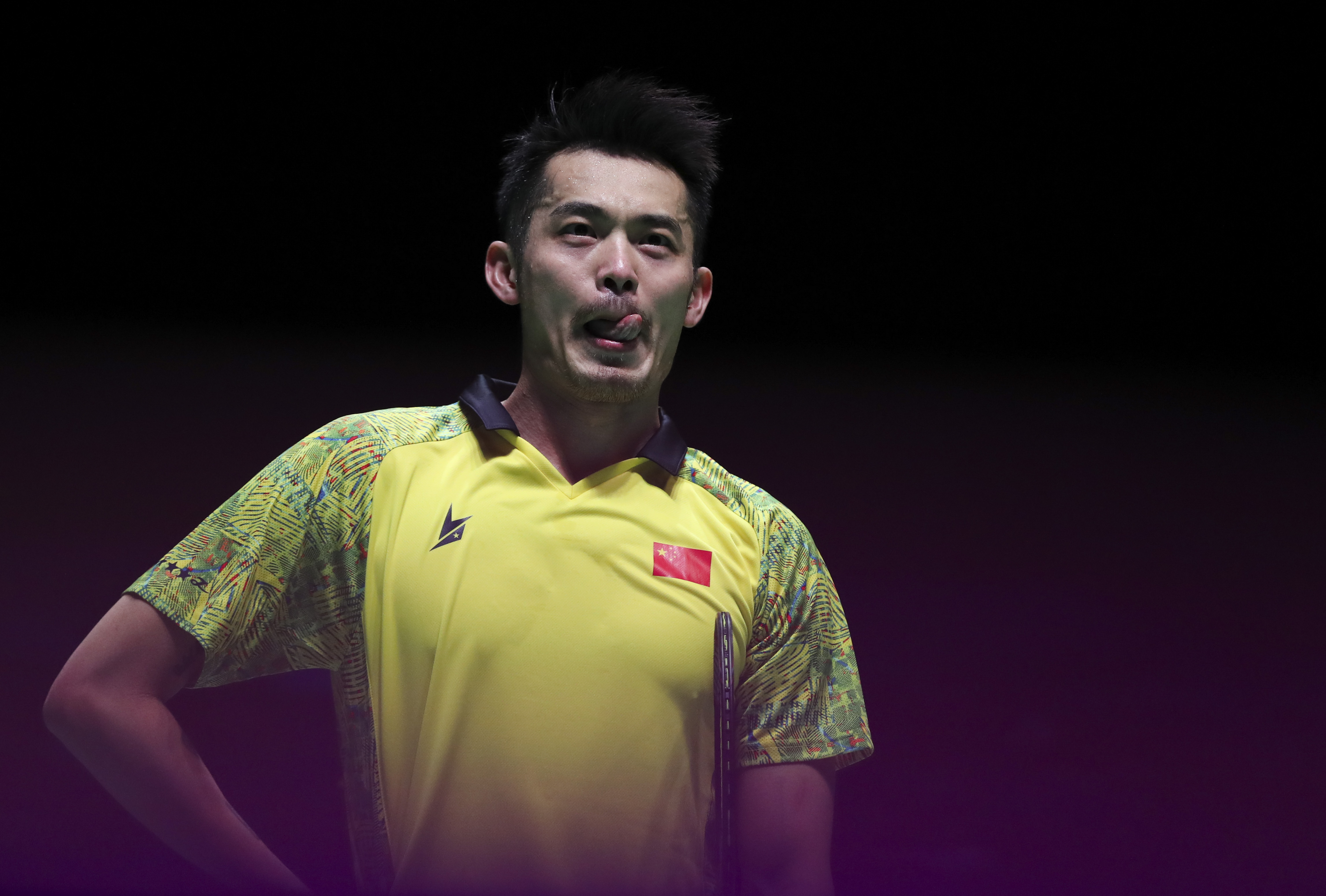 包含印尼羽毛球队鏖战马来西亚羽毛球队，林丹爆发神勇的词条