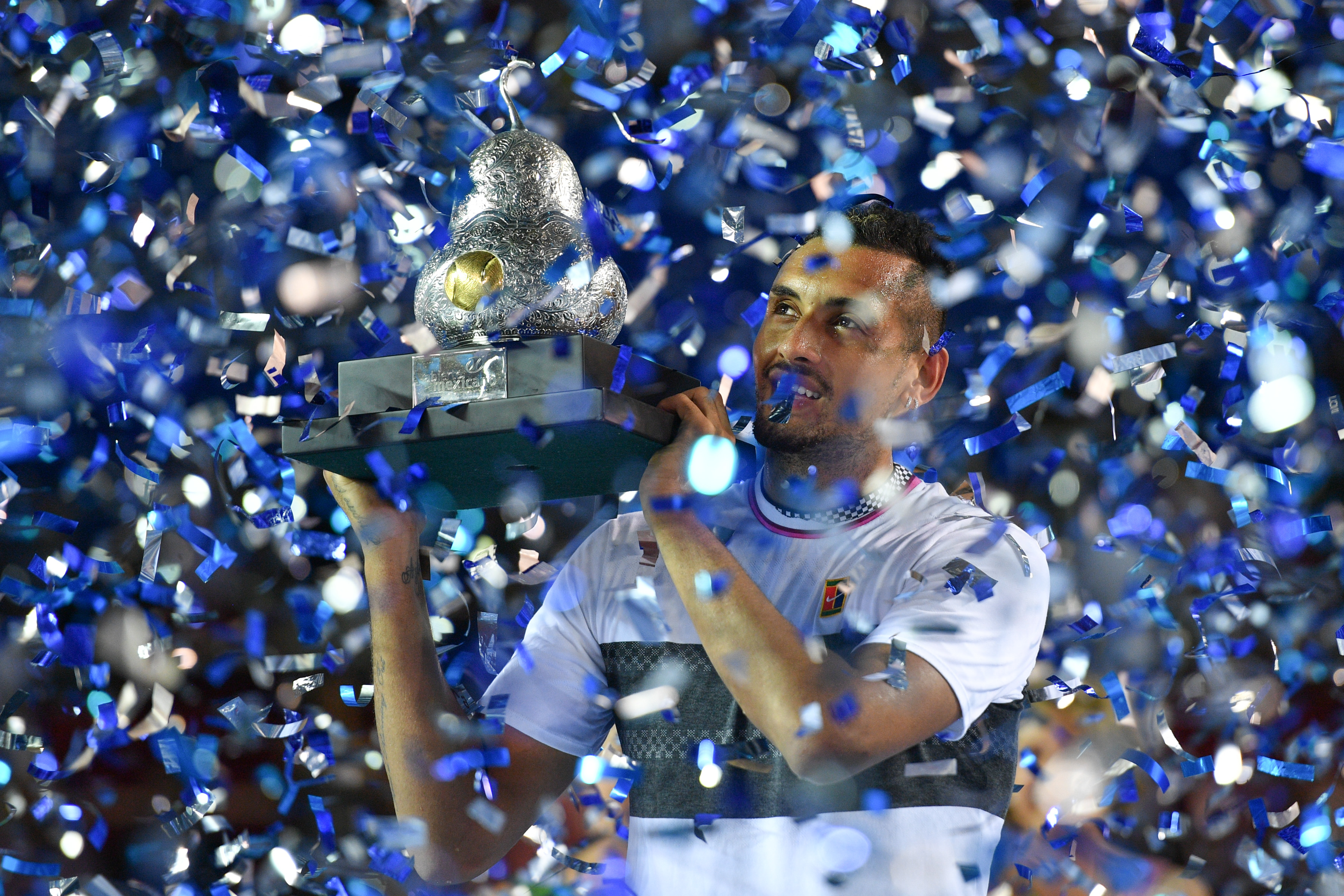 西班牙网球队完胜美国网球队，克耶高斯爆发神勇的简单介绍