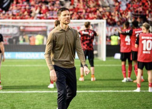 红牛二队绝杀红牛车队,阿隆索状态火热 红牛二队绝杀红牛车队,阿隆索状态火热