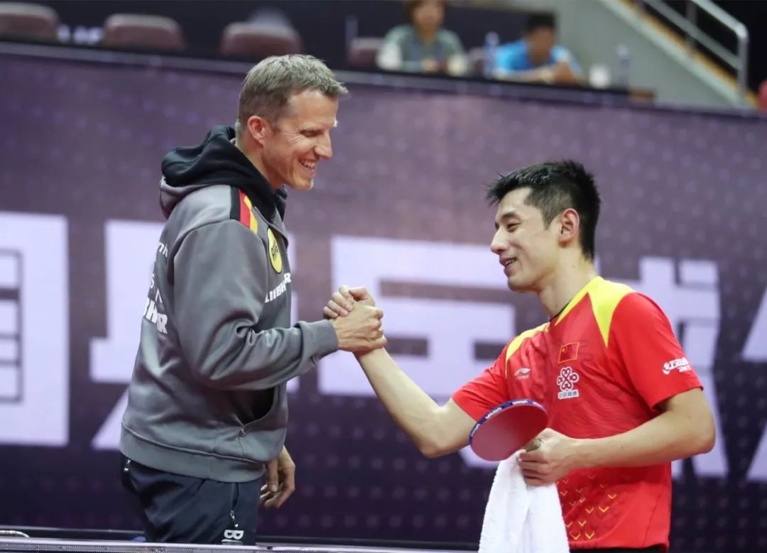 日本队轻取瑞典队，张继科统治全场